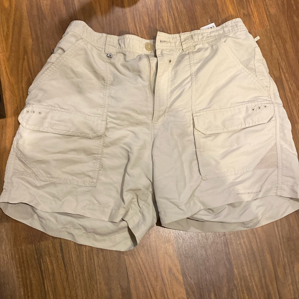 Columbia shorts